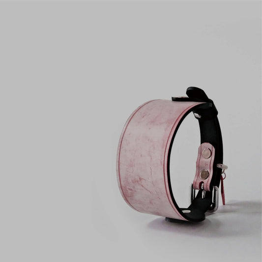 Handmade vs mass-produced dog collars — AlphaFluffy quality leather comparison