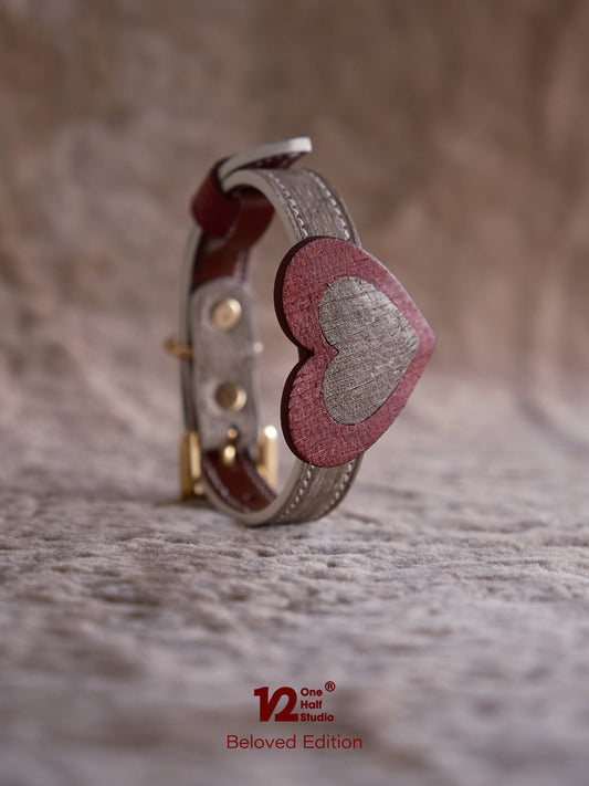 Italian Fujiyama Heart Collar Pet Collar front view – AlphaFluffy - AlphaFluffy